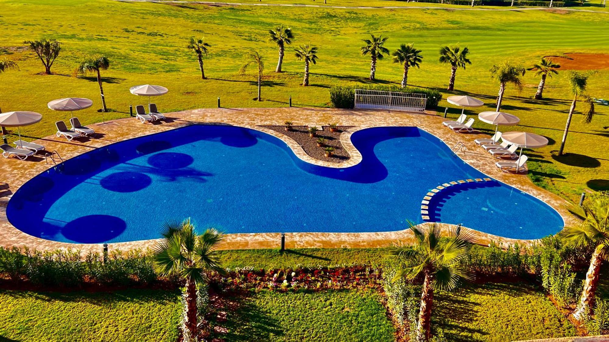 Appartement De Luxe Avec Jardin Vue Sur La Piscine Golf Securise 24H Sur 24 A 5 Minutes De L Aeroport Marrakesh Exterior photo
